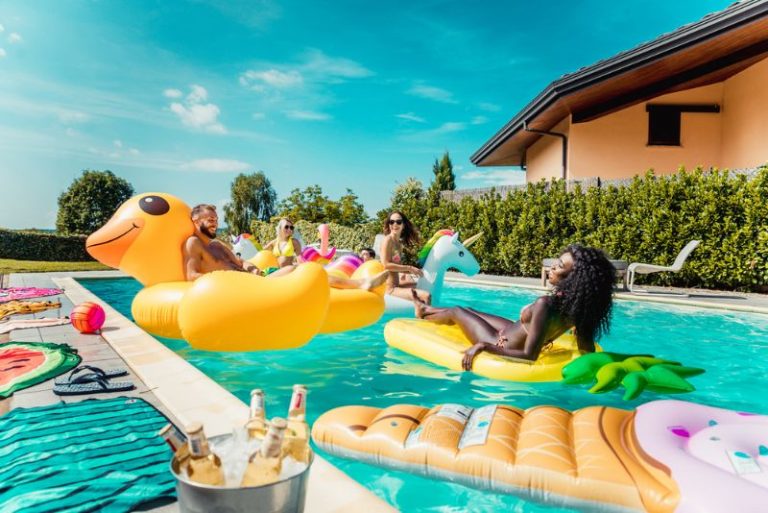 Poolparty Ideen Deko Und Spiele Lebens Karneval poolparty-ideen-deko-und-spiele-lebens-karneval
