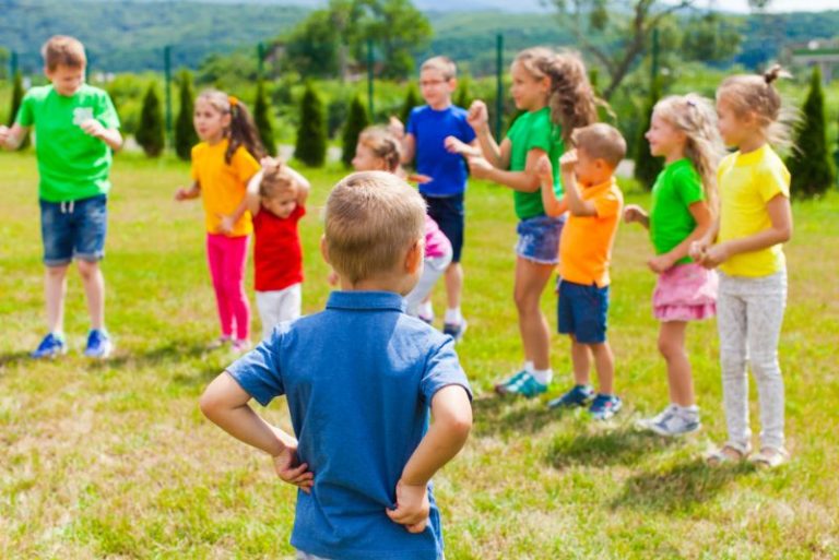 Gruppenspiele Für Erwachsene, Jugendliche & Kinder