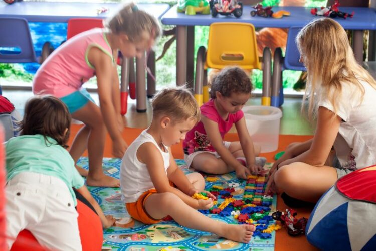  Kindergarten Spiele: Lernen Durch Spiel & Spaß - Lebens Karneval 