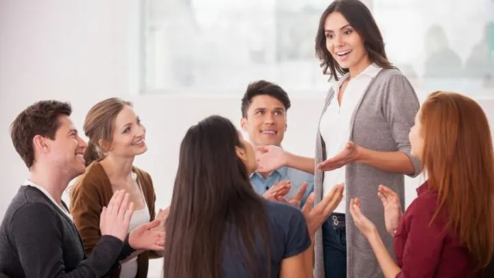 Kennenlern Bingo-Das Warm Up Kennenlern Spiel!