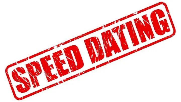 150+ Speed Dating Fragen: Fragenkatalog Gegen Peinliche Stille