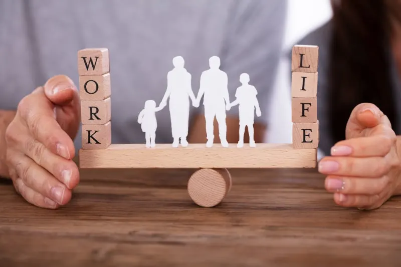 Paare-die-die-Vereinbarkeit-von-Beruf-und-Privatleben-mit-Familienzahlen-schutzen
