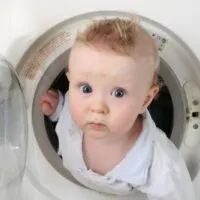 Reines Baby aus Waschmaschine
