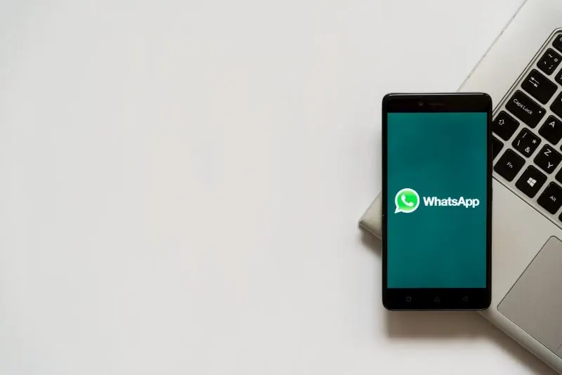 Whatsapp-auf-dem-Smartphone-Bildschirm