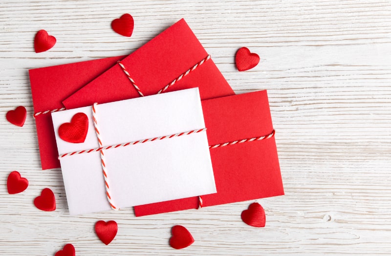 Valentinstag-Briefumschlag-Rotes-Herz-Hochzeitsbrief