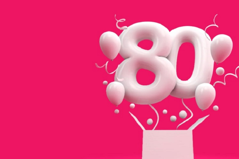 Alles Gute zum 80. Geburtstag Überraschungsballon und Box. 3D-Rendering