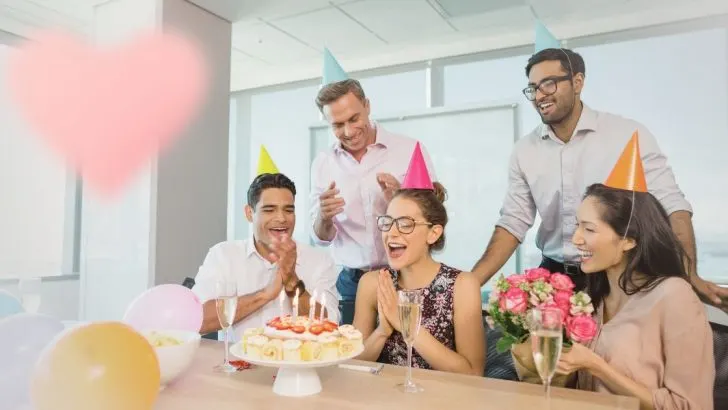 Geburtstagswünsche Kollegin: Lustige, Herzvolle Und Formale Sprüche