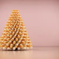 Glänzender moderner Weihnachtsbaum