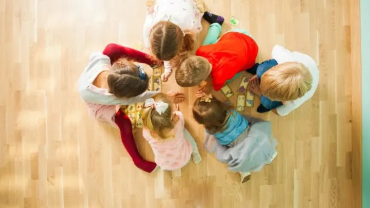 Gesellschaftsspiele Kinder: Empfehlungen Für Riesigen Spaß!