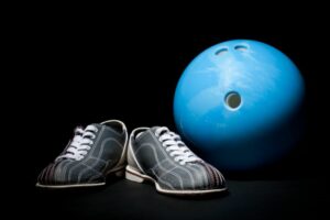 bowling schue und bowling ball