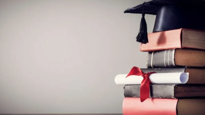 Glückwünsche Zum Abitur: Abi Sprüche & Schulabschluss Zitate