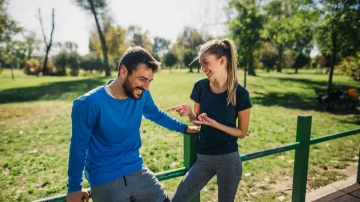 Eindeutige Signale Einer Frau: So Flirten Frauen!