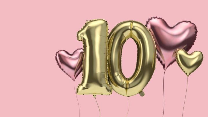 Glückwünsche Zum 10 Geburtstag: Die Erste Runde Zahl Auf Der Torte!