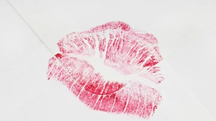 Liebesbrief An Freund: Äußern Sie Ihre Gefühle Durch Brief!