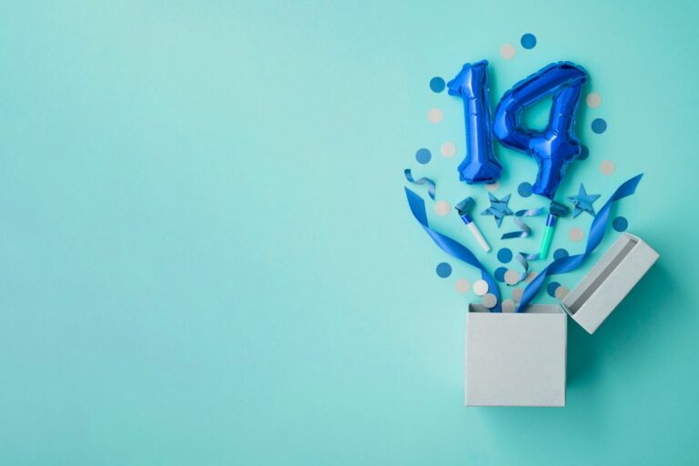 Lustige, Kurze & Schöne Glückwünsche Zum 14. Geburtstag Der Teenies!