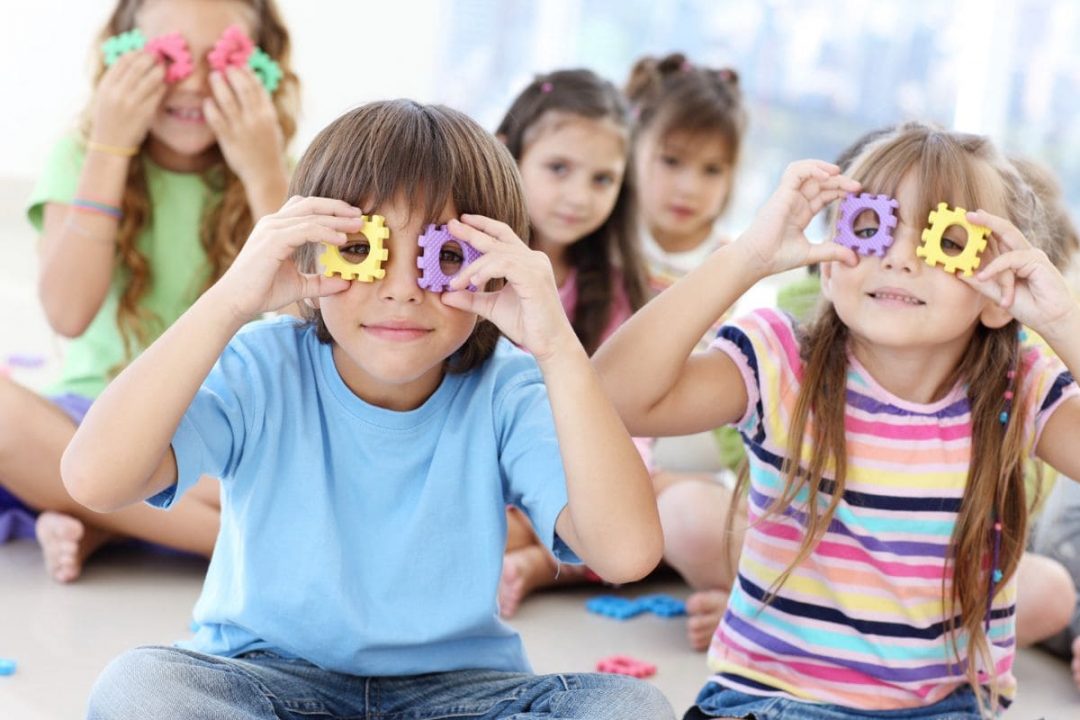 10 Ideen Für Rollenspiele Kindergarten: Entwicklung Durch Spiel & Spaß