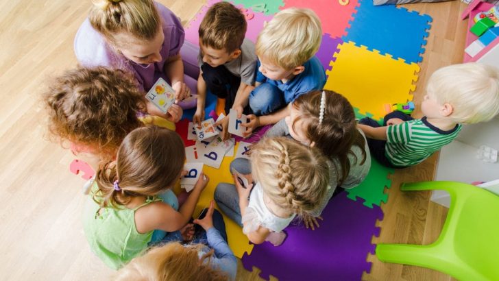 Pädagogische Spiele Für Kinder: Effektives Lernen Durch Spielspaß