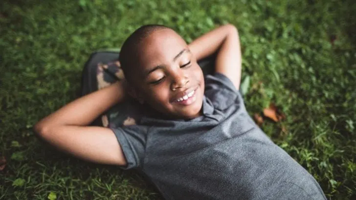 TOP 10 Entspannungsspiele Für Kinder: Entspannung, Ruhe & Spaß!