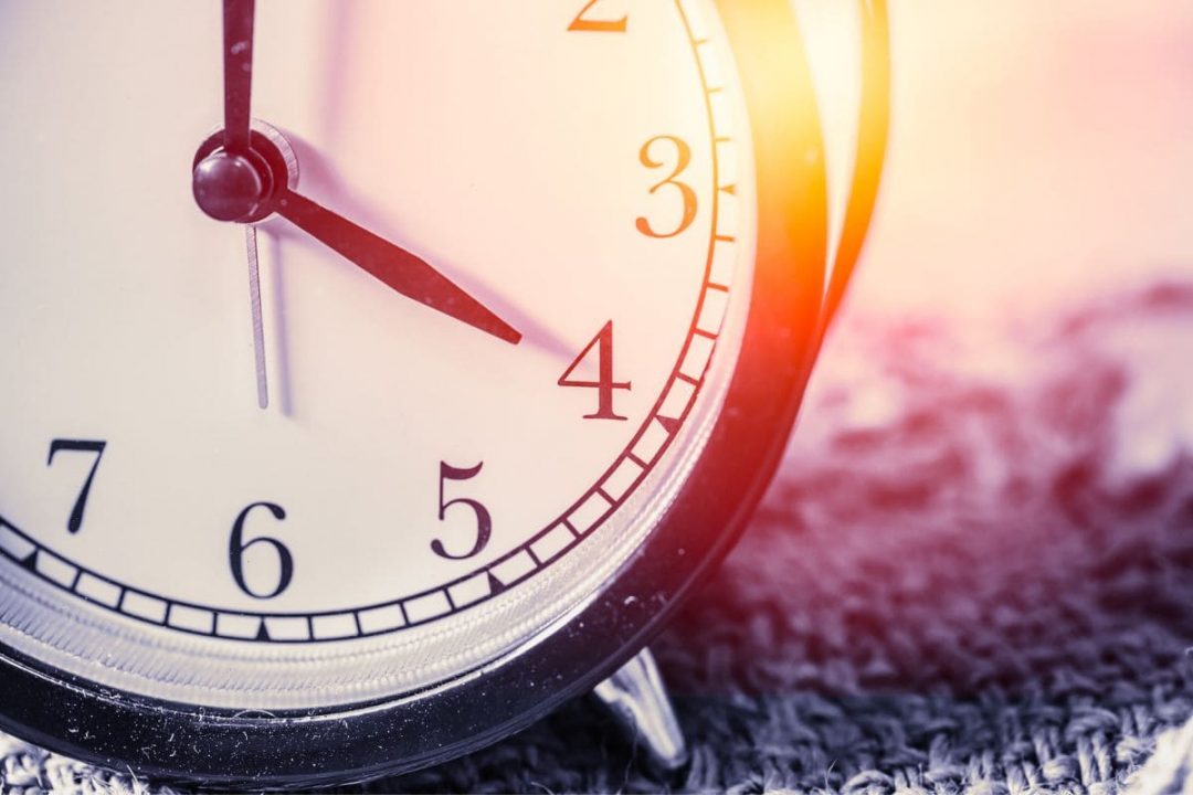 4 Uhr Nachts Aufwachen Spirituelle Bedeutung Lebens Karneval