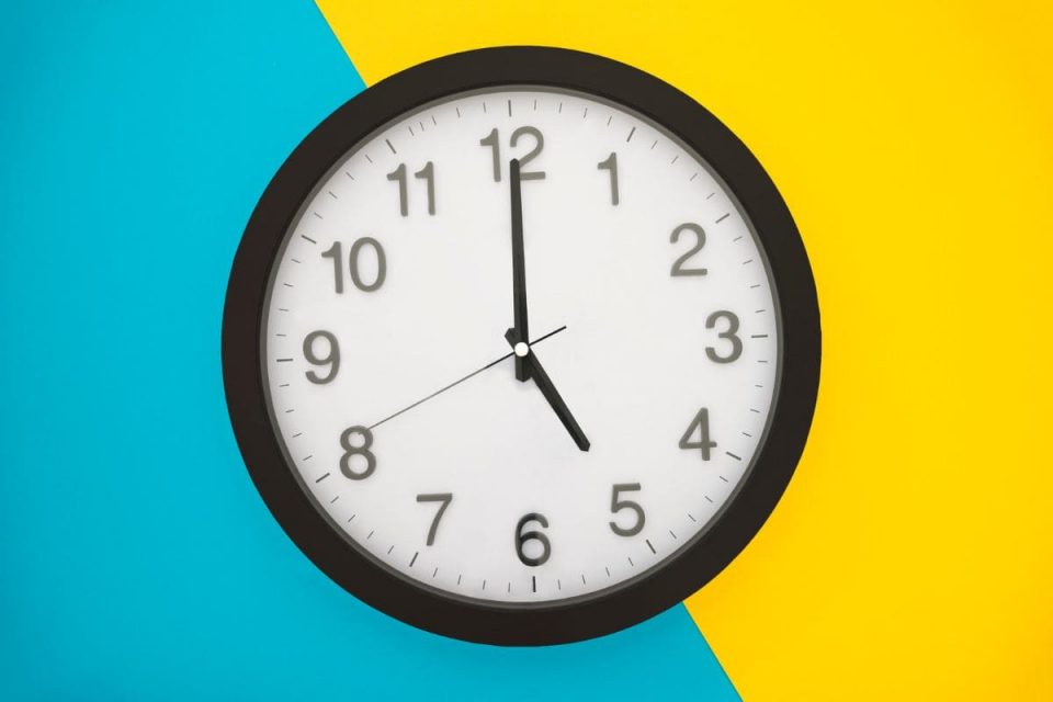 5 Uhr Nachts Aufwachen Spirituelle Bedeutung Warum Wache Ich Um 5 Uhr Auf? Lebens Karneval