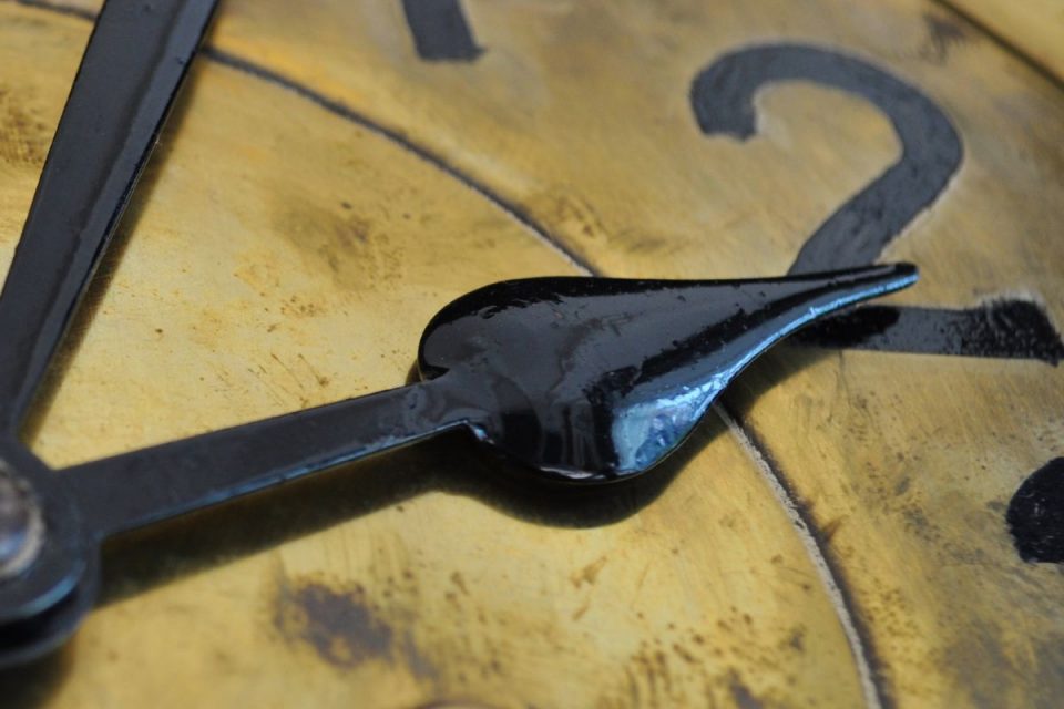 2 Uhr Nachts Aufwachen Spirituelle Bedeutung Was Bedeutet Diese Uhrzeit? Lebens Karneval 2 Uhr Nachts Aufwachen Spirituelle Bedeutung Was Bedeutet Diese Uhrzeit? Lebens Karneval