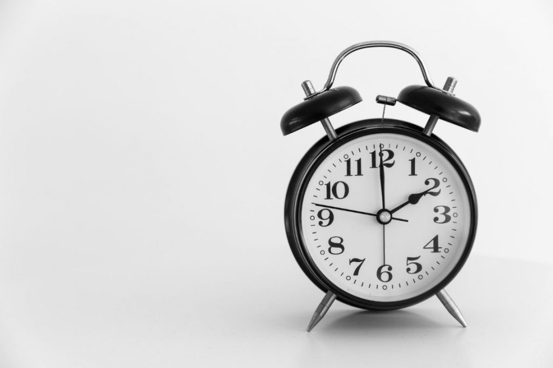 2 Uhr Nachts Aufwachen Spirituelle Bedeutung Was Bedeutet Diese Uhrzeit? Lebens Karneval 2 Uhr Nachts Aufwachen Spirituelle Bedeutung Was Bedeutet Diese Uhrzeit? Lebens Karneval