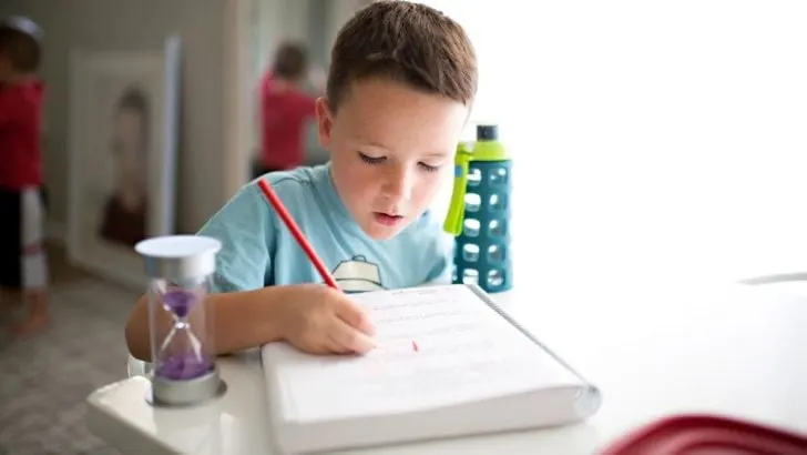 TOP 10 Schreibspiele: Spielerisch Das Schreiben Lernen & Üben!